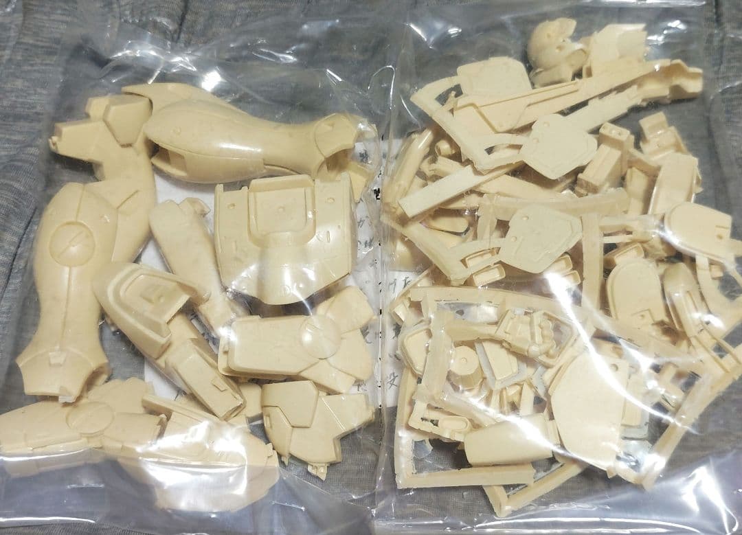 Cみるく製 1/72Vガンダム 未組立キット