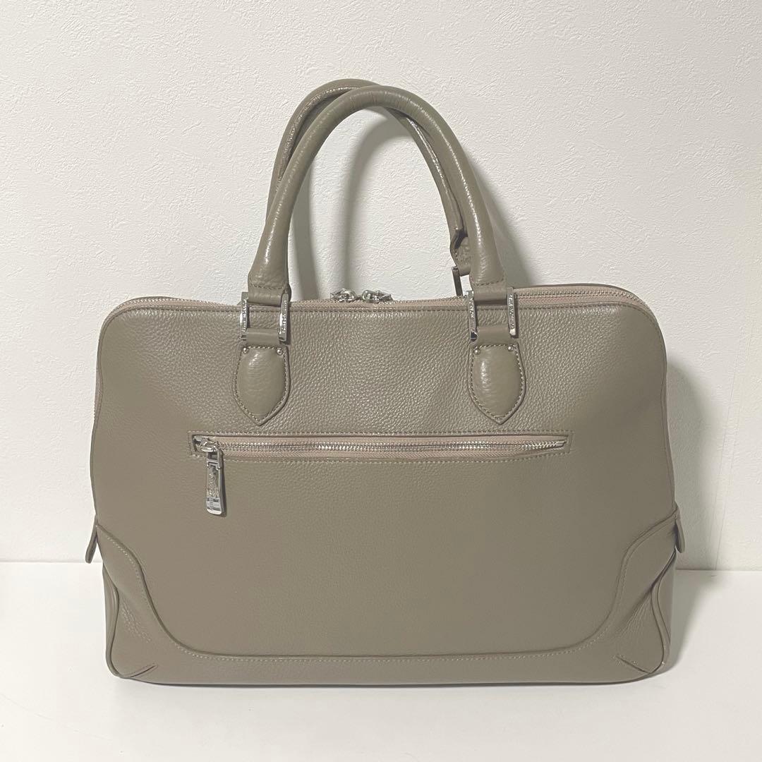 ペッレモルビダ　シュリンクレザー　ビジネスバック　トートバッグ　ベージュ