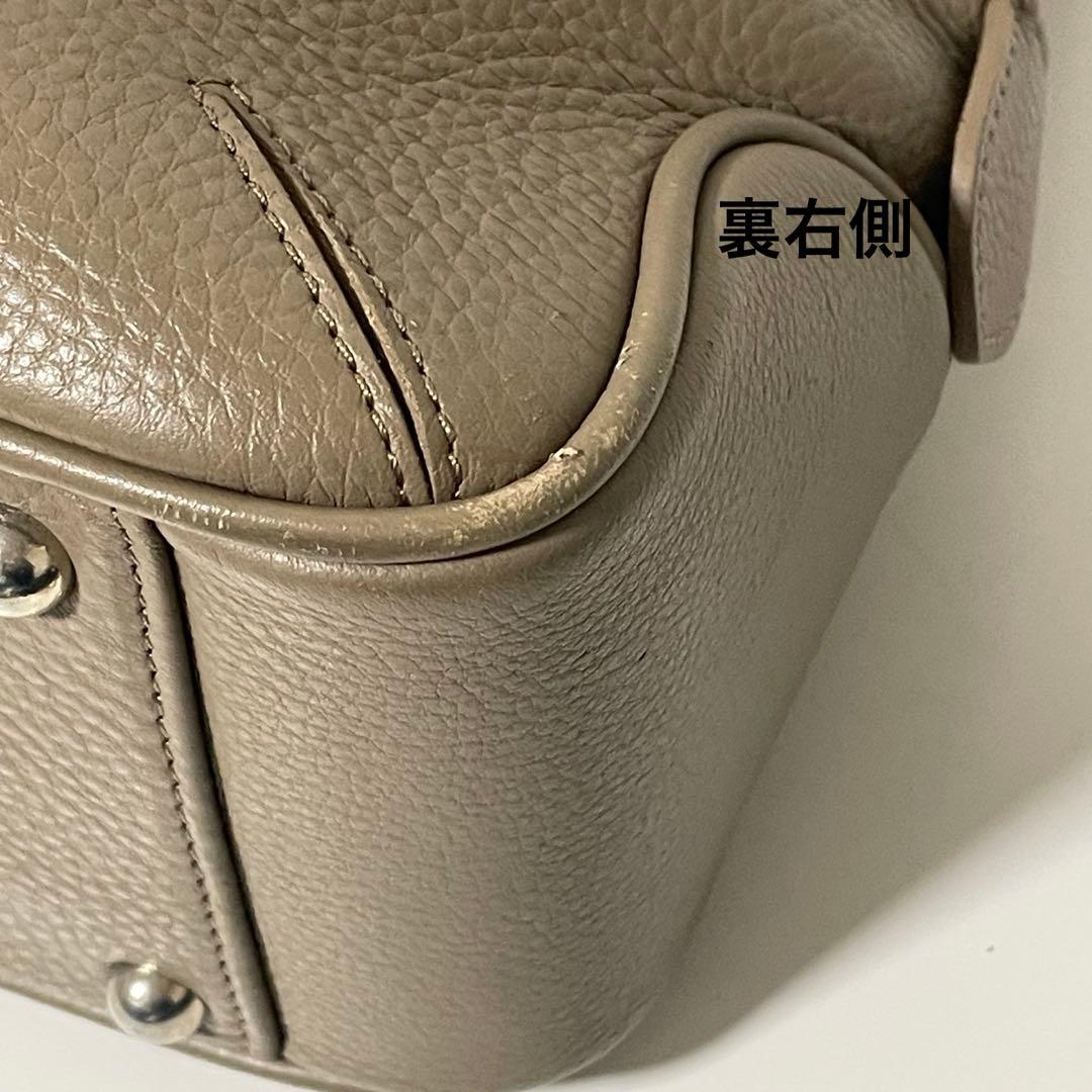 ペッレモルビダ　シュリンクレザー　ビジネスバック　トートバッグ　ベージュ