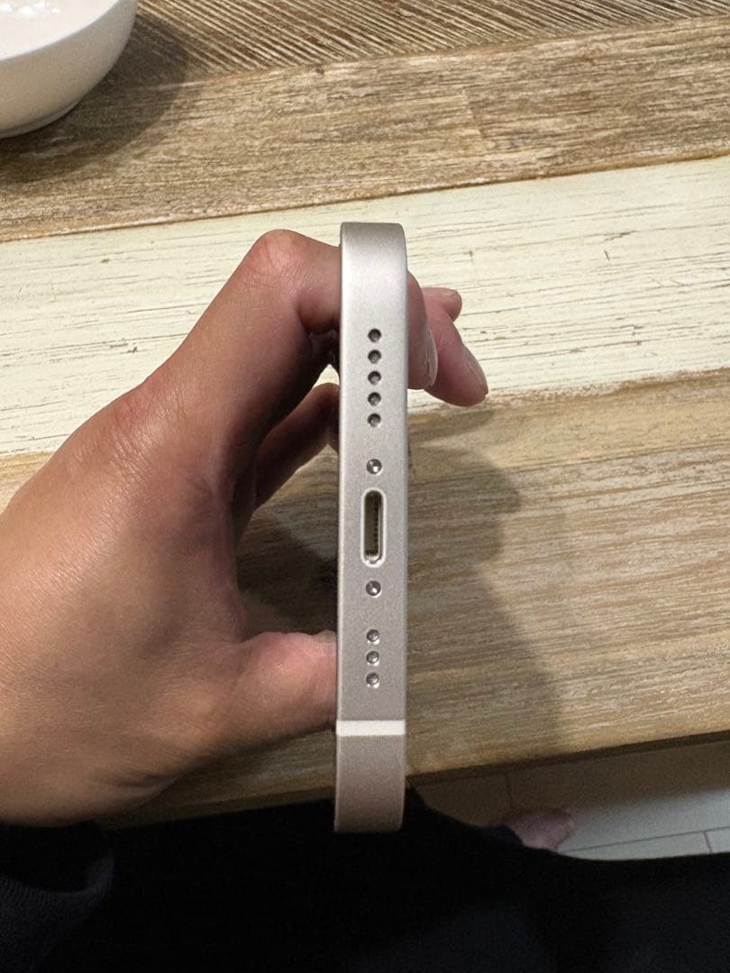 超美品 バッテリー100% Apple iPhone 12 ホワイト 本体