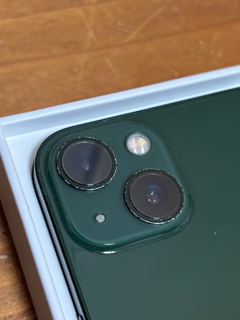 Apple iPhone 13 グリーン