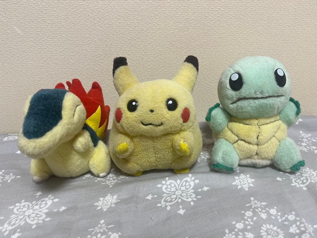 【9/15 4時まで値引】TOMY 初期ピカチュウ ぬいぐるみ(+おまけ)