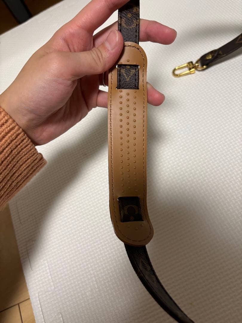 12／26日まで　Louis Vuitton モノグラム レザー ストラップ
