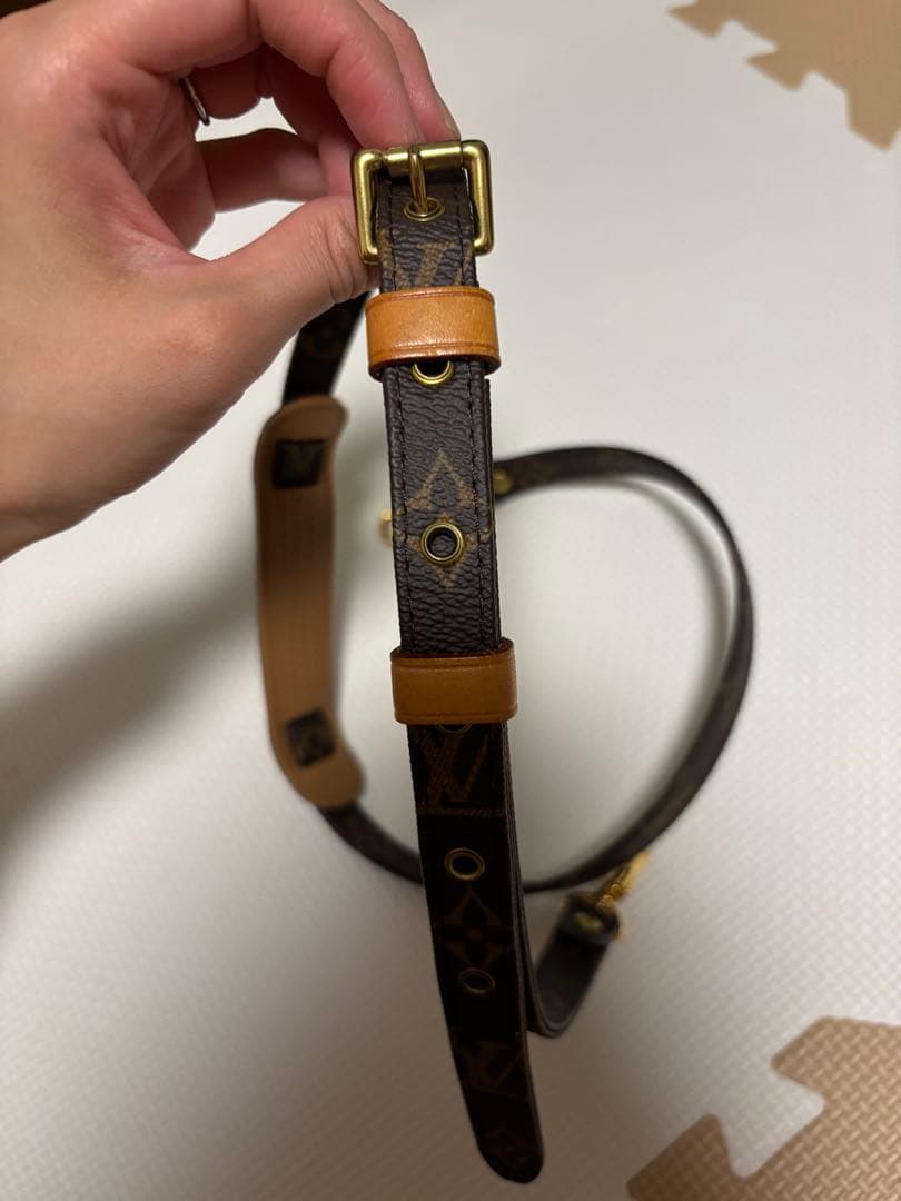 12／26日まで　Louis Vuitton モノグラム レザー ストラップ