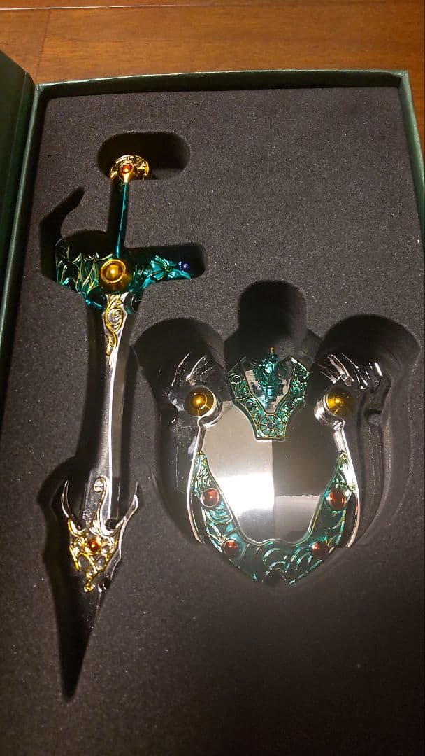 ドラゴンクエストメタリックアイテムズギャラリースペシャル　天空の剣