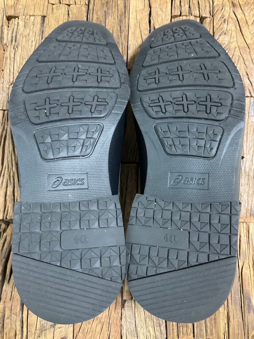 【最終値下】ASICS RUNWALK WR04UT