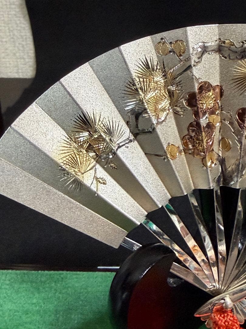 伝統工芸士・武比古氏による純銀製の扇子