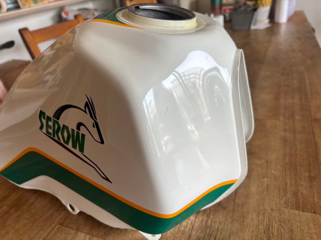 セロー225 タンク　ヤマハ SEROW 送料無料