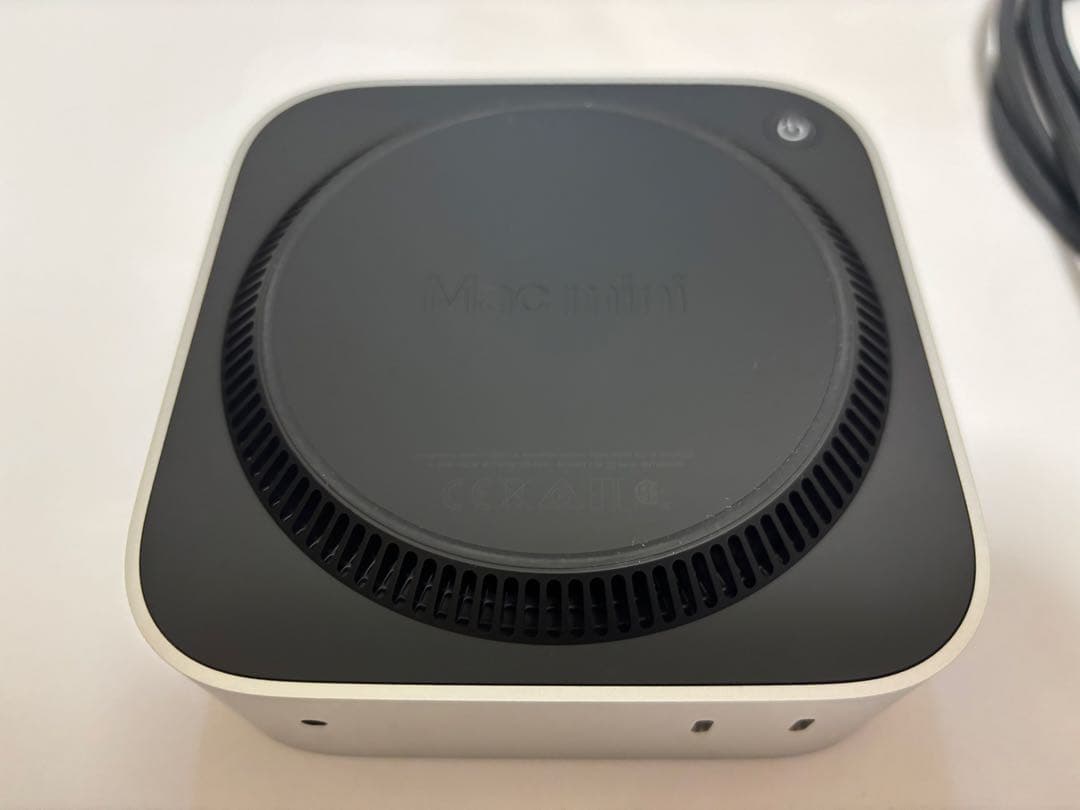 Mac mini M4チップ メモリ16GB SSD 512GB