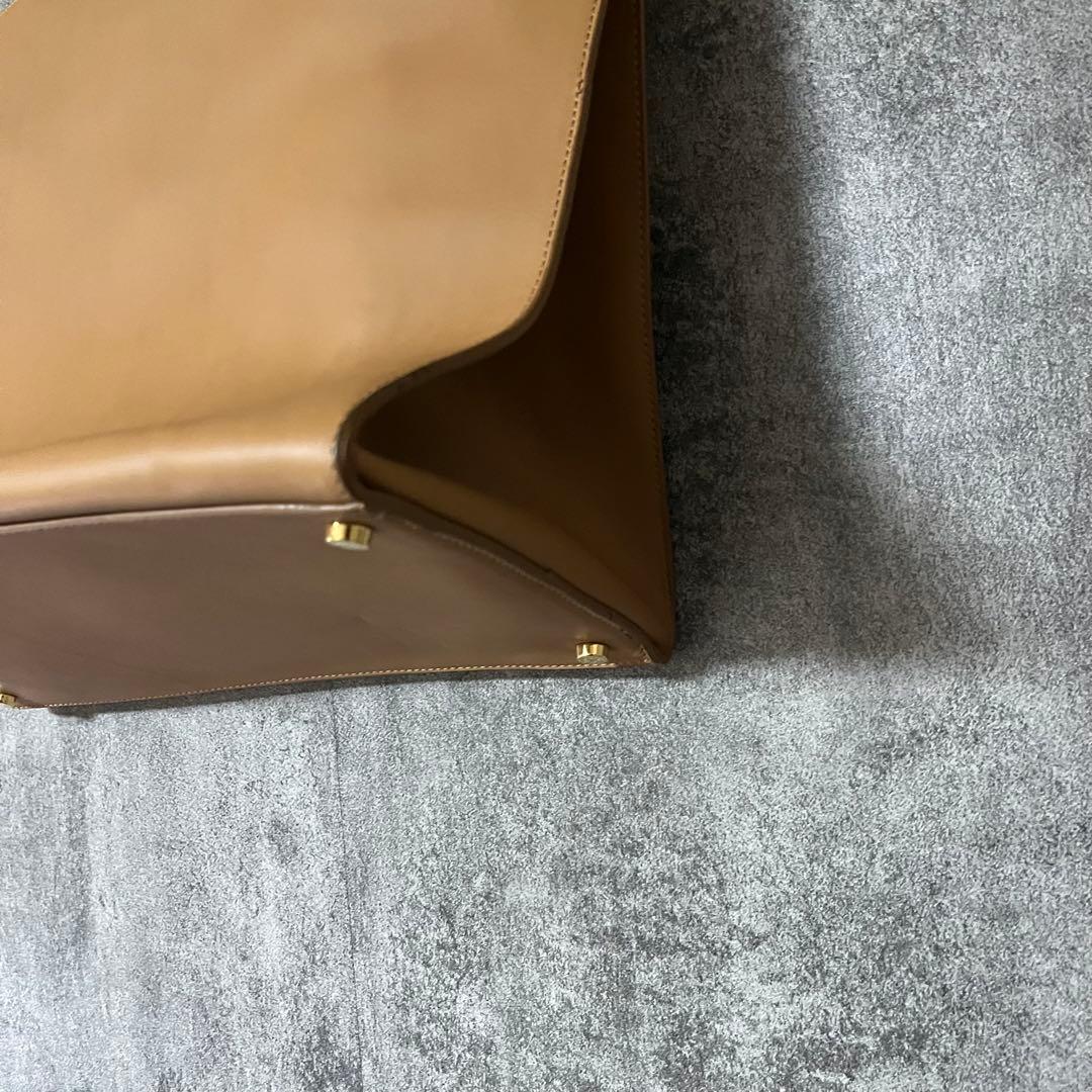 ジョルジオアルマーニ GIORGIO ARMANIレザー ベージュ ハンドバッグ