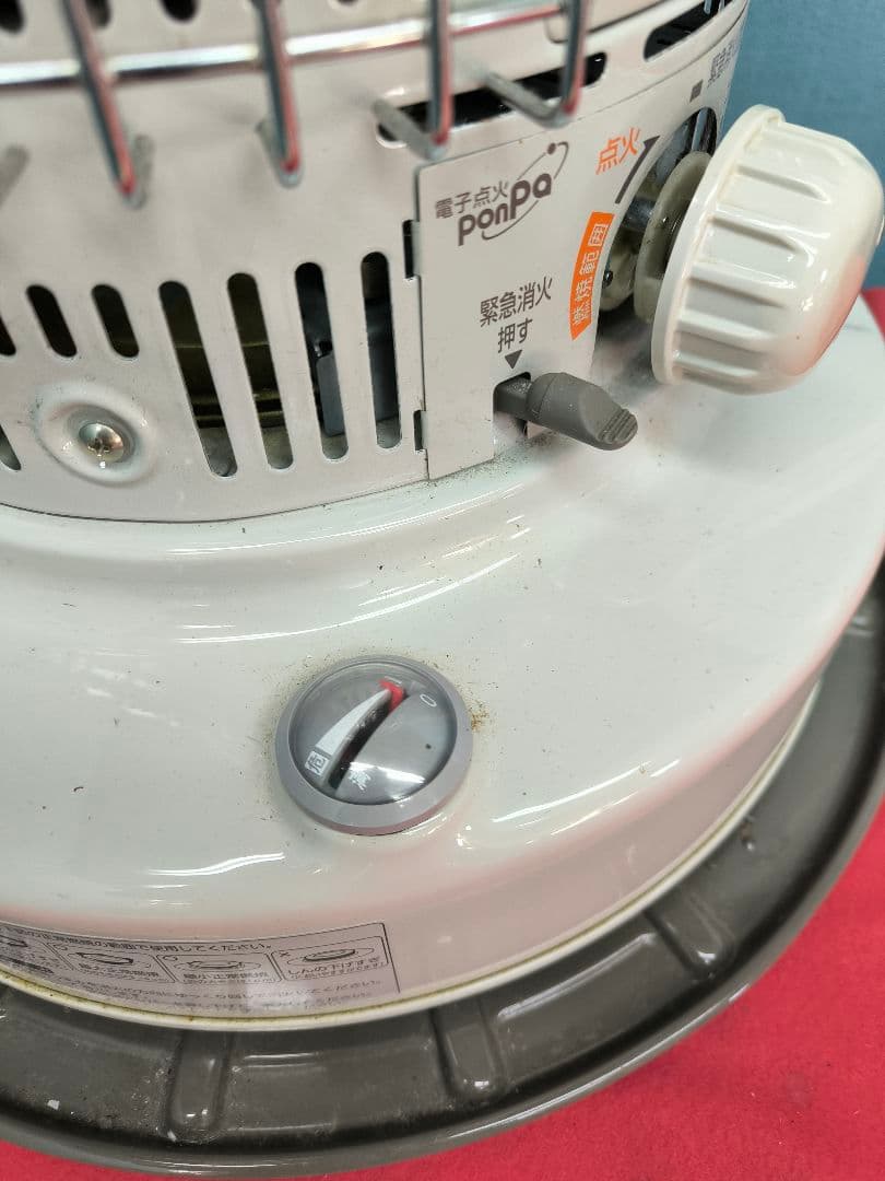 美品　トヨトミ　対流型石油ストーブ　24畳まで　KS-67H