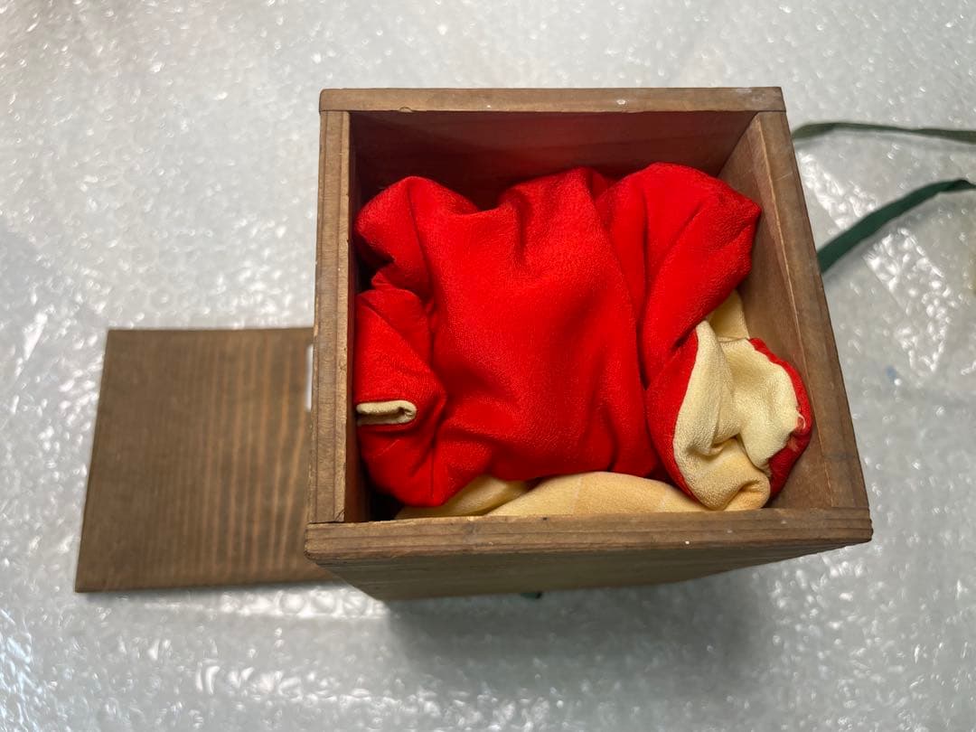 【木箱付】根付風 彫刻人形 武者像 361g 《青帆銘》