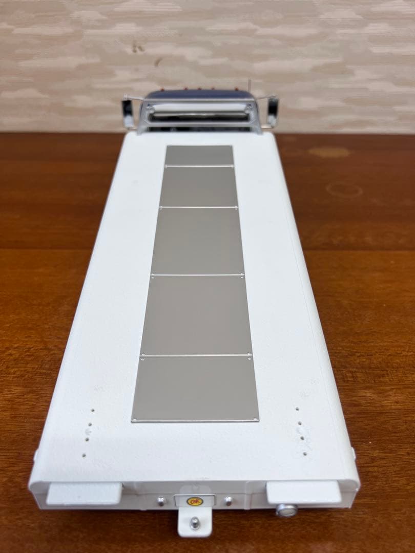 No227ミニカー1/18 CHEVROLET C-30 RAMP TRUCK