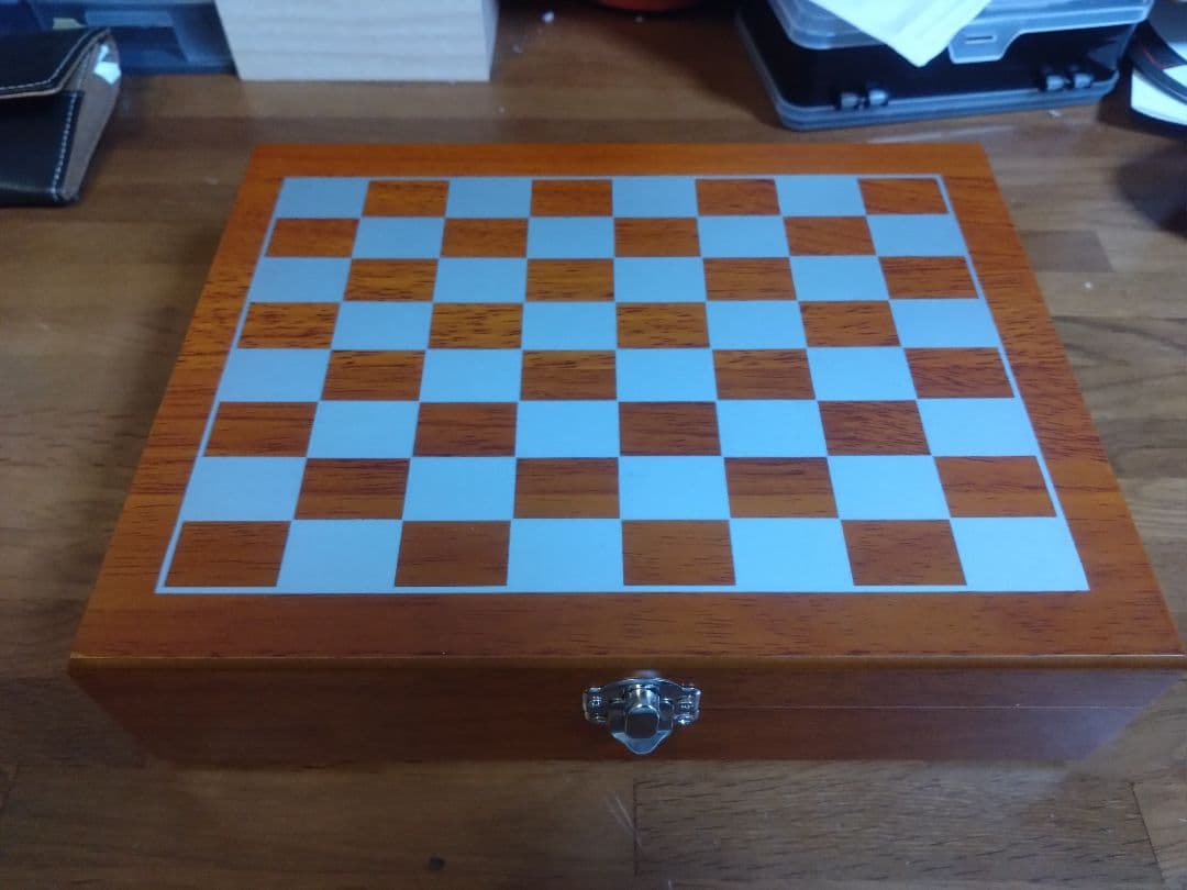 【未使用品】ジョニーウォーカー　スキットル＆チェスセット