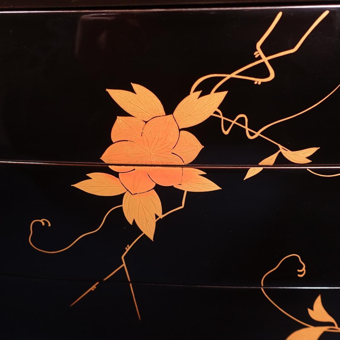 極上 輪島塗 黒塗 鉄仙蒔絵 三段重箱 共箱