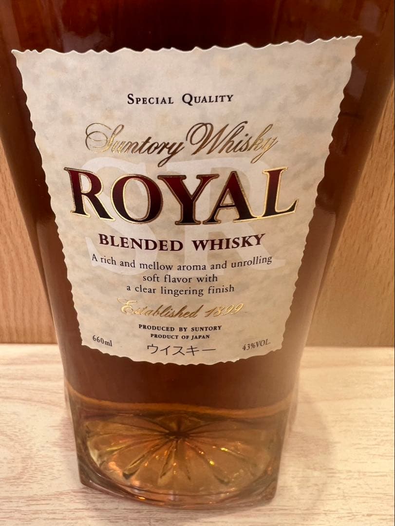 サントリーウイスキー ローヤル スリムボトル 660ml