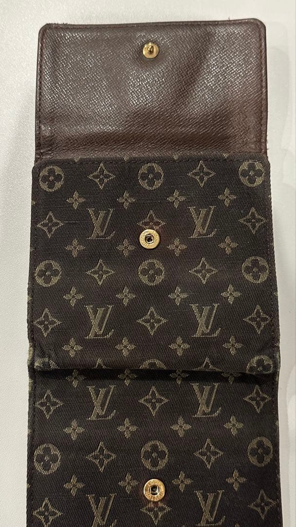 ルイヴィトン ポルトモネ ビエ カルト クレディ エベヌ 財布