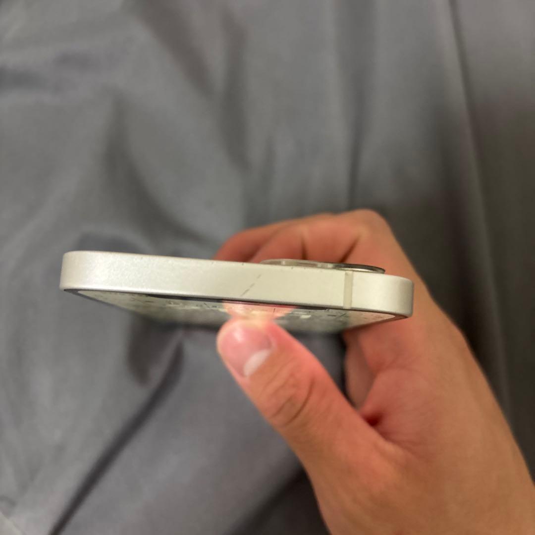 iPhone 12 ホワイト 本体 アイフォン　スマホ　美品　白 64 アップル