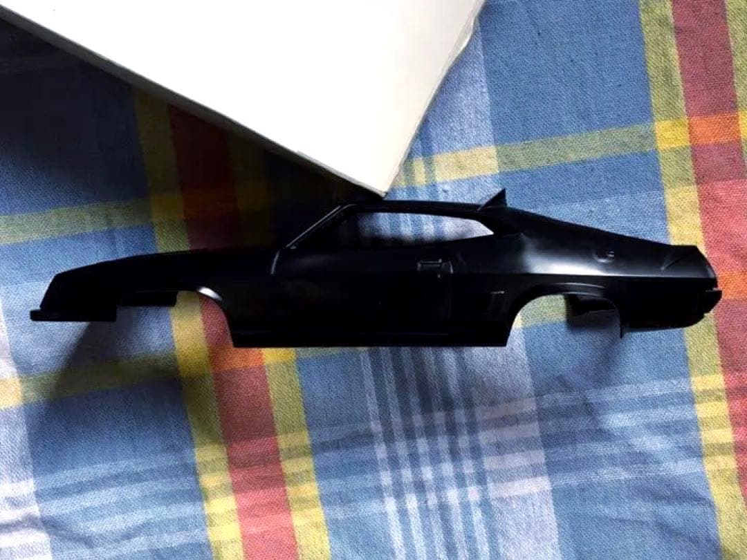 限定品 アオシマ 1/24 マッドマックス2 インターセプター w/メタルパーツ