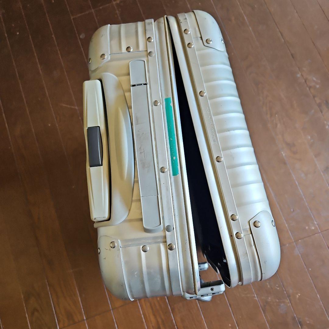 RIMOWA シルバー キャリーケース 小型