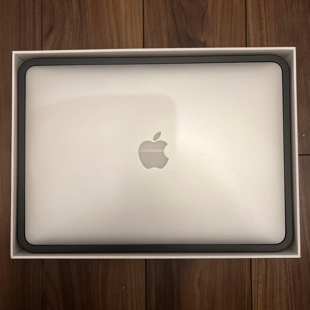Apple MacBook Air 2017 13インチ　128GB・箱あり