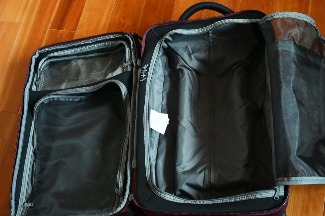 【希少】Burton ウィーリー フライト デック 38L トラベル　キャリー