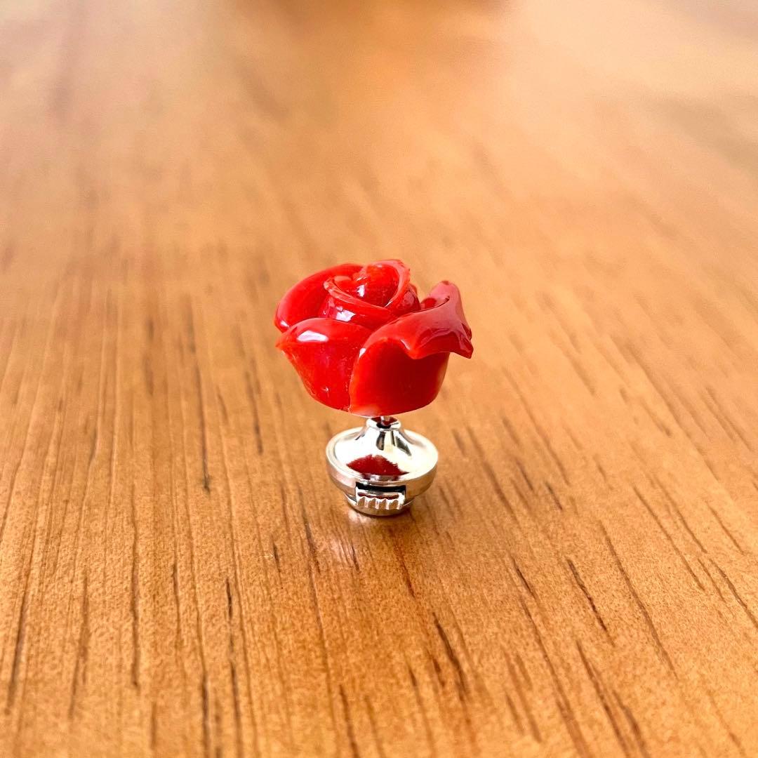 早い者勝ち‼︎‼︎最終の最終処分価格‼︎‼︎●入手困難●血赤珊瑚バラピンブローチ