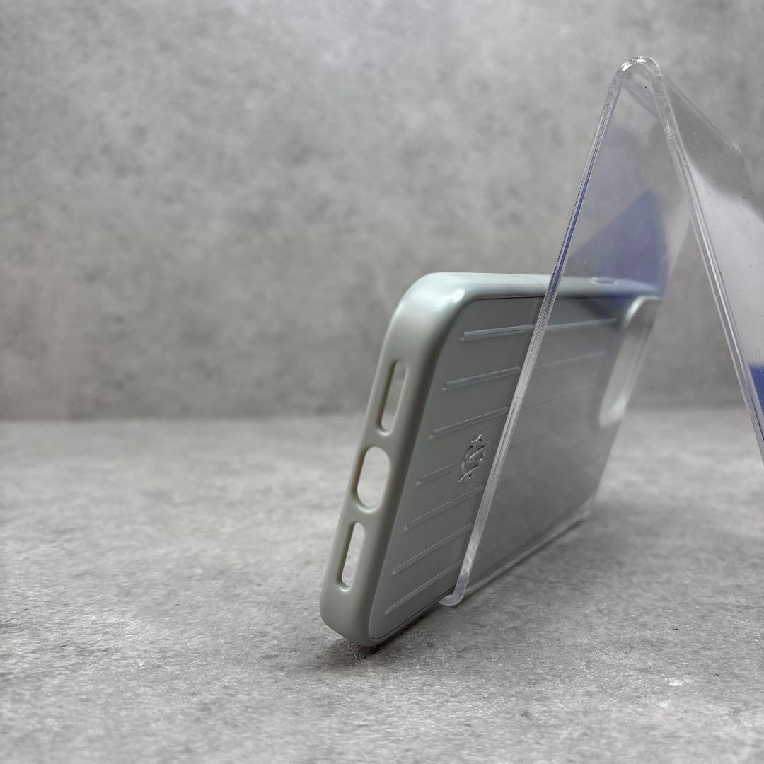 美品！RIMOWA リモワ　iPhone14 pro max アルミニウムケース