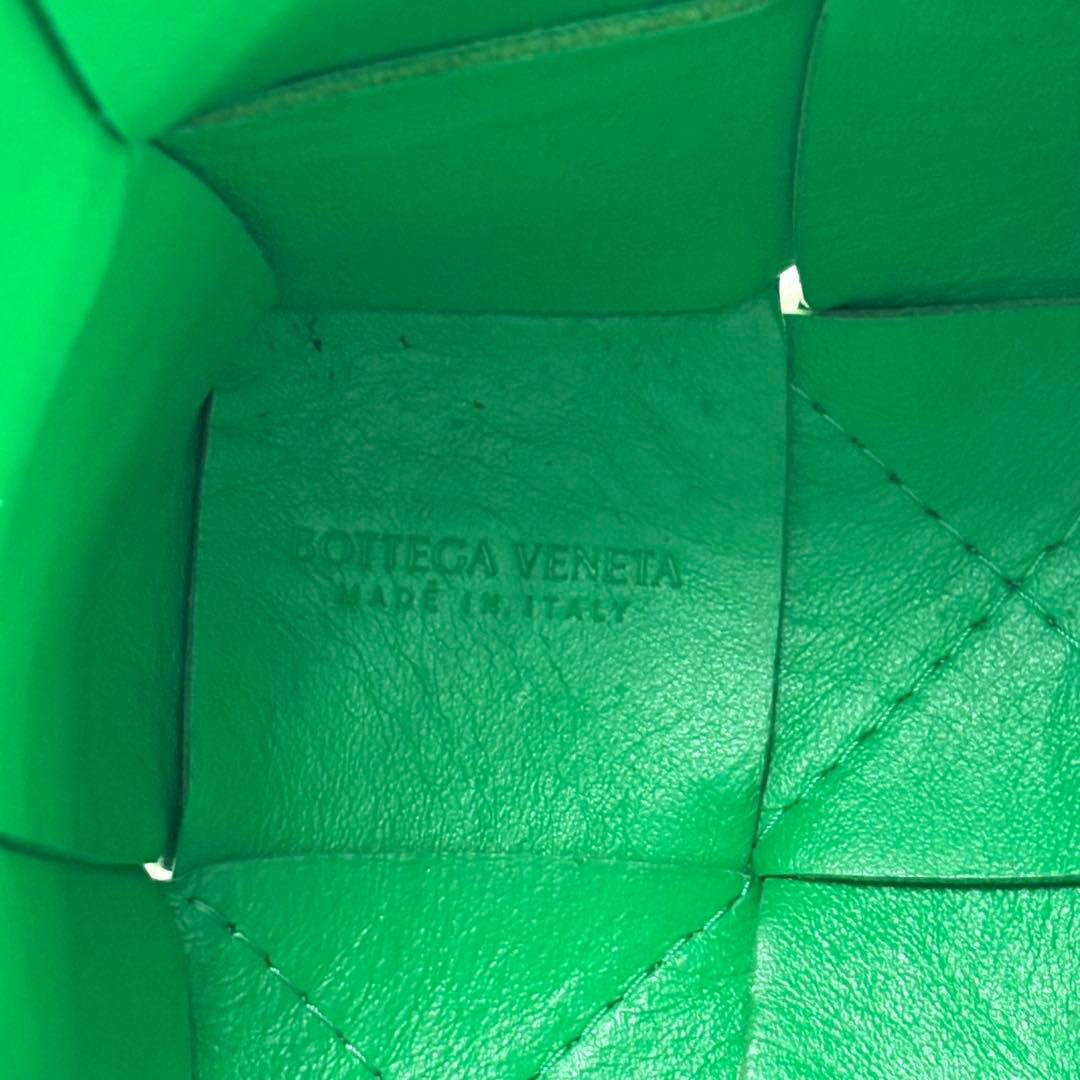 ボッテガヴェネタ カセット マキシイントレチャート ショルダーバッグ グリーン