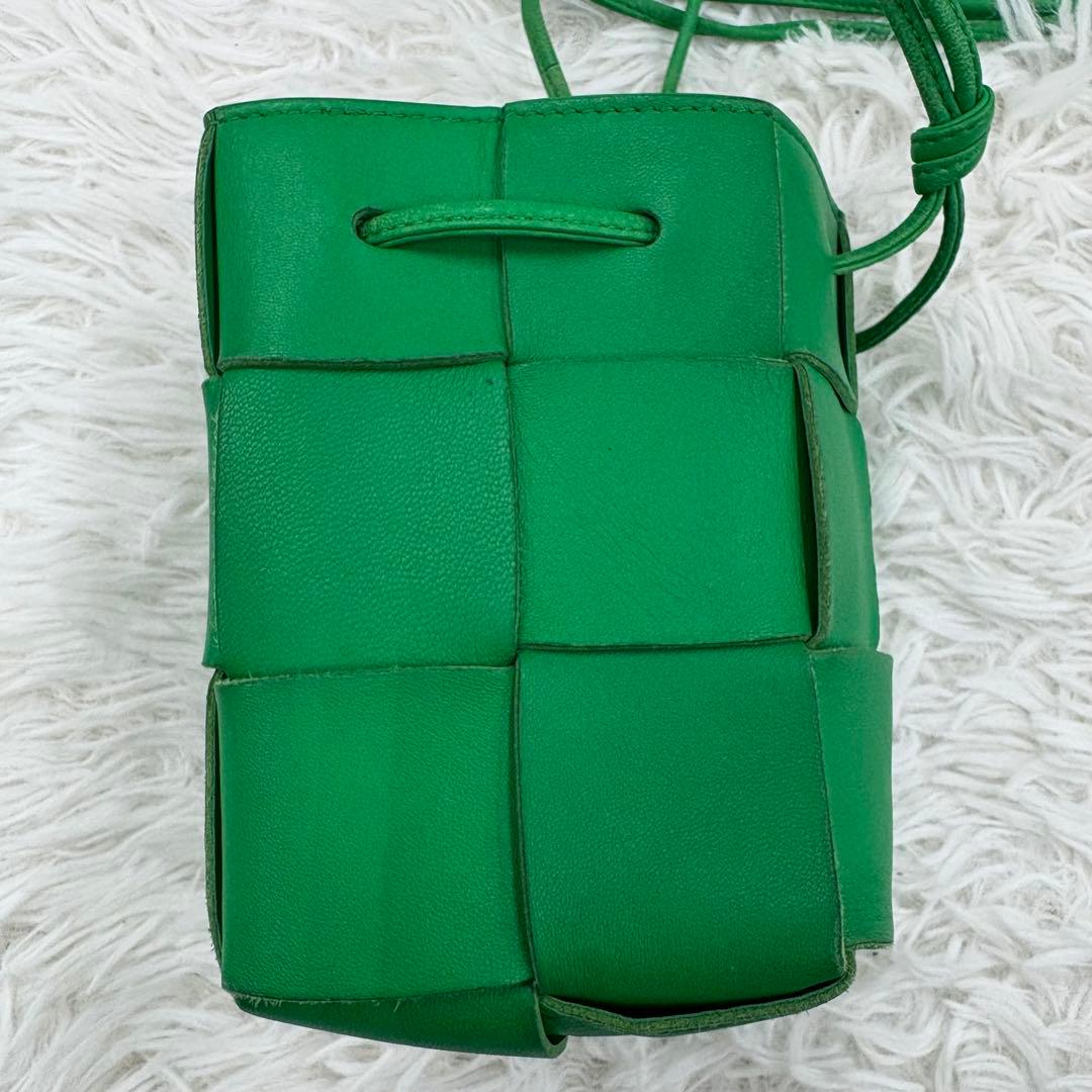 ボッテガヴェネタ カセット マキシイントレチャート ショルダーバッグ グリーン