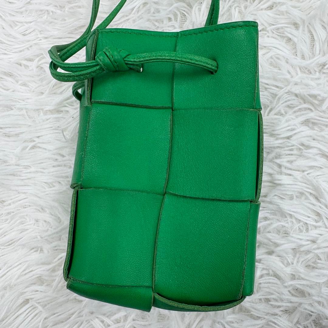 ボッテガヴェネタ カセット マキシイントレチャート ショルダーバッグ グリーン