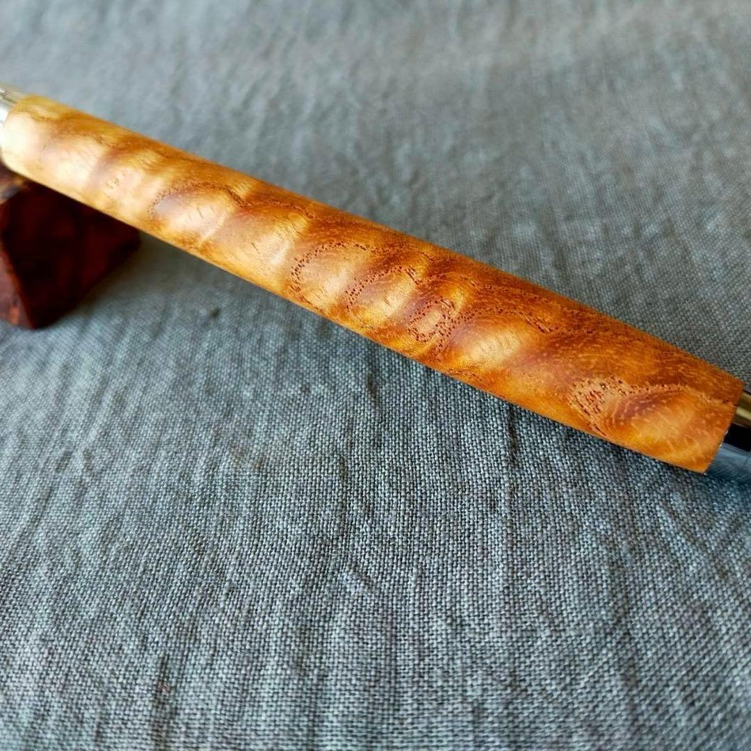 栴檀　縮杢　ハンドメイド　木軸ボールペン　G2　天然木　シルバー