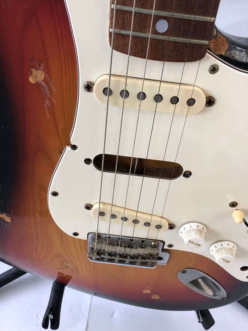 ギター Fender STRATOCASTER Japan(I90)