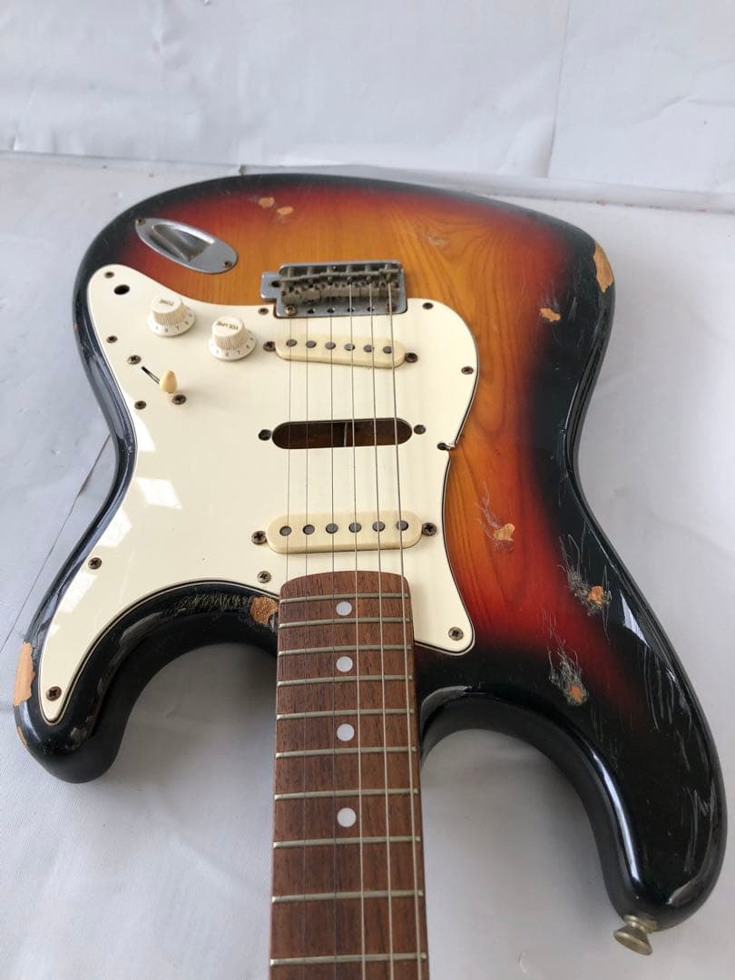 ギター Fender STRATOCASTER Japan(I90)