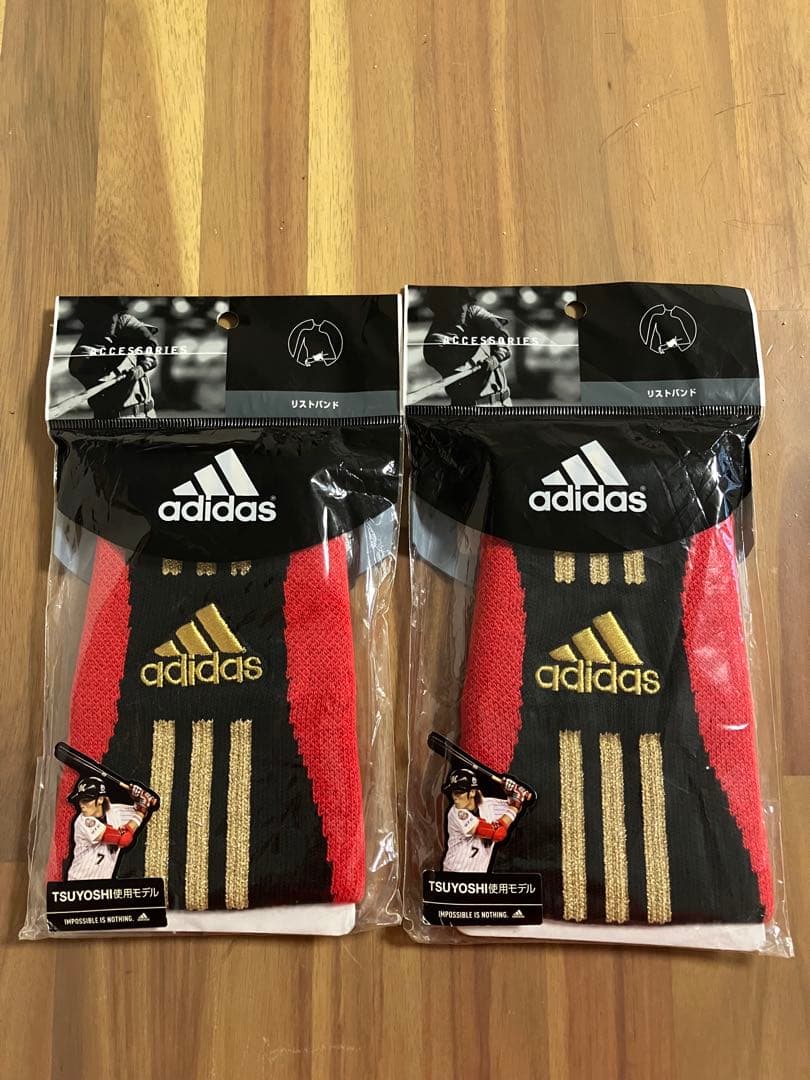 新品 未使用 アディダス リストバンド 西岡剛 両腕 ロング 野球 レア 貴重