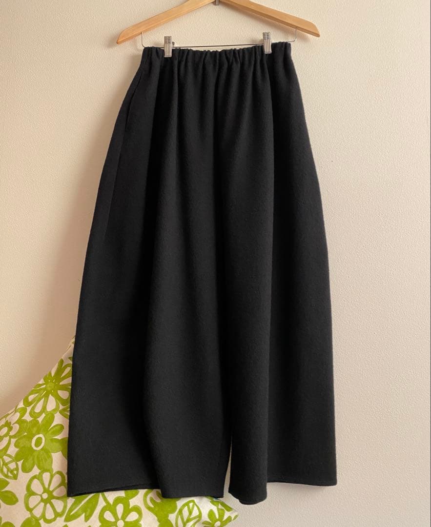 ヨーガンレール　2024冬　ウール天竺フェルトのワイドンパンツ　ババグーリ