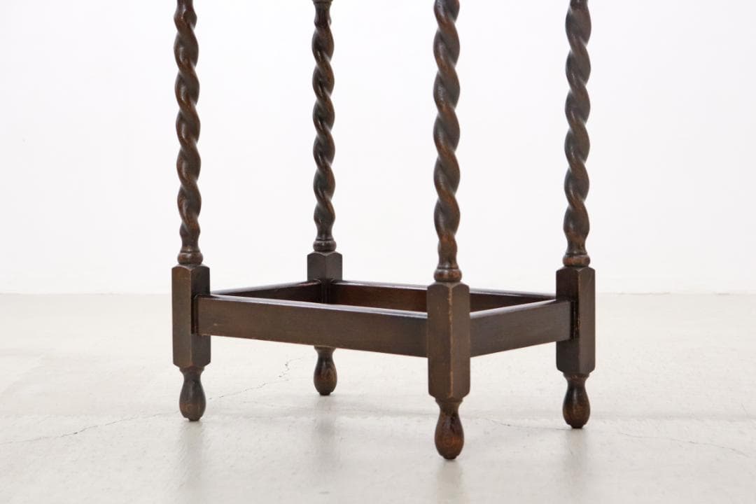 英国 イギリス ヴィンテージ ツイストレッグ オーク無垢材 サイドテーブル