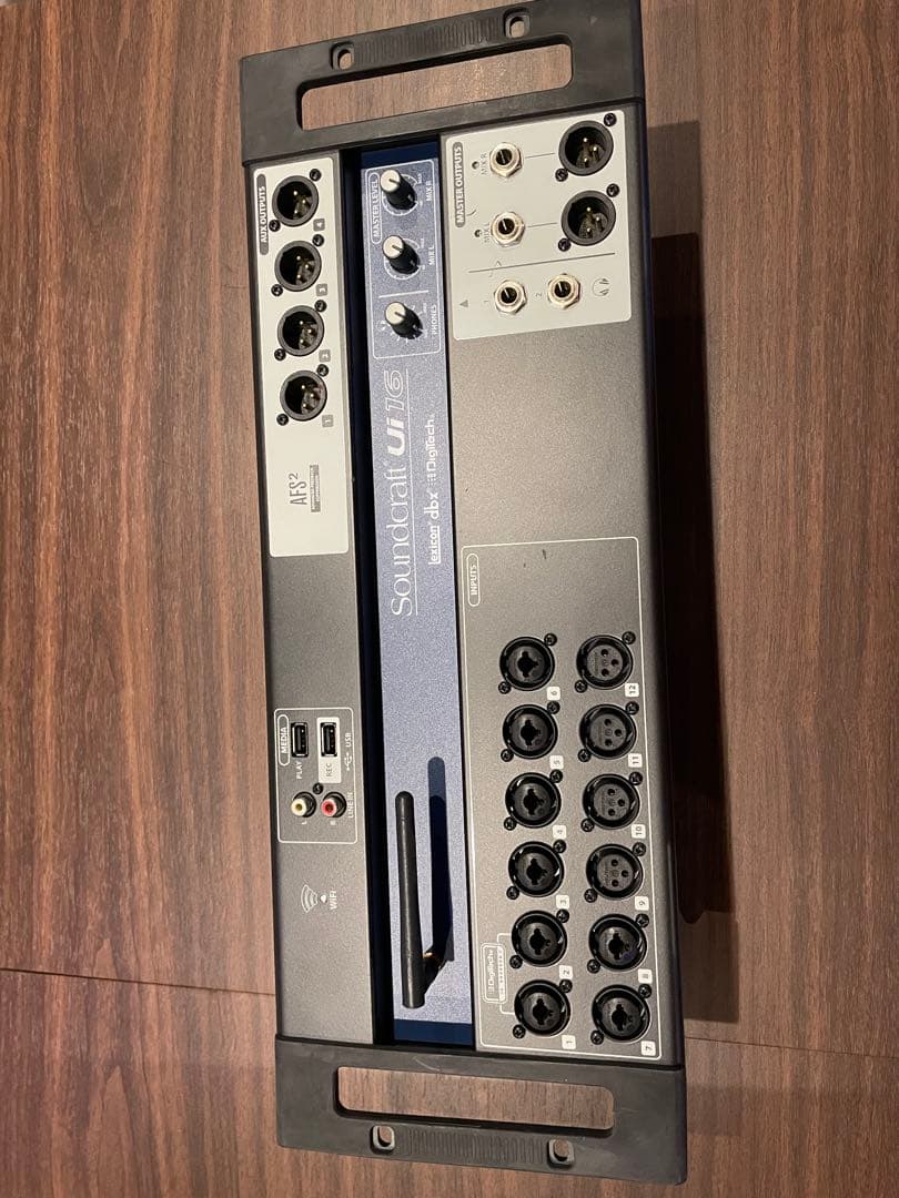 Soundcraft UI16 デジタルミキサー