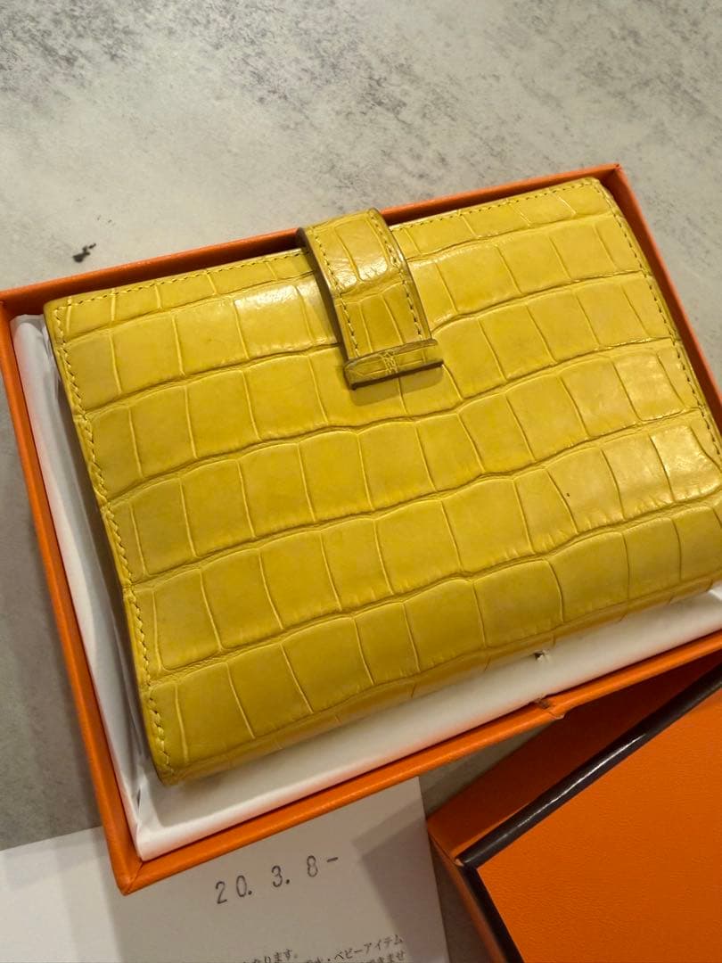 【たらこ】エルメス★HERMES ベアンコンパクト★クロコ