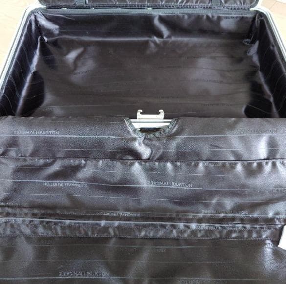 ゼロハリバートン アルミ キャリーケース 2輪 約35〜40L 機内持ち込み可