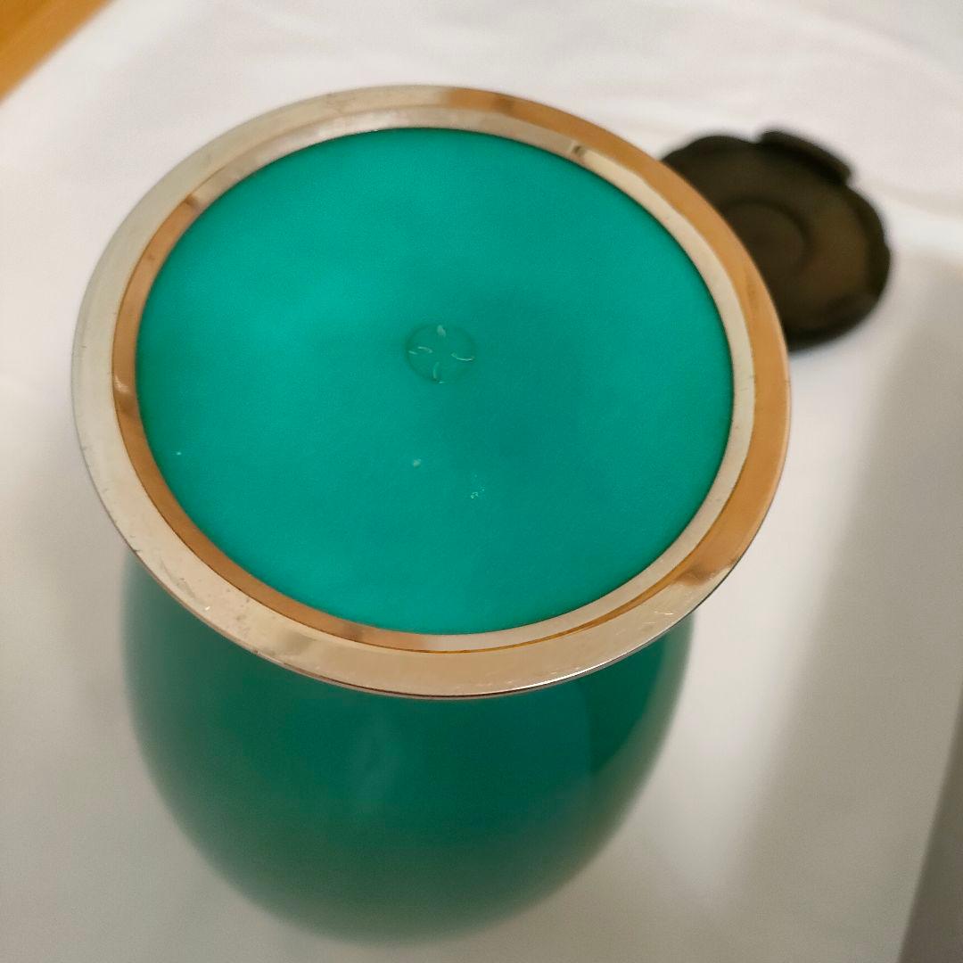 七宝焼　カラクサ文様　翡翠色　並形　8号　花瓶　高さ25cm　台座付き　箱付き