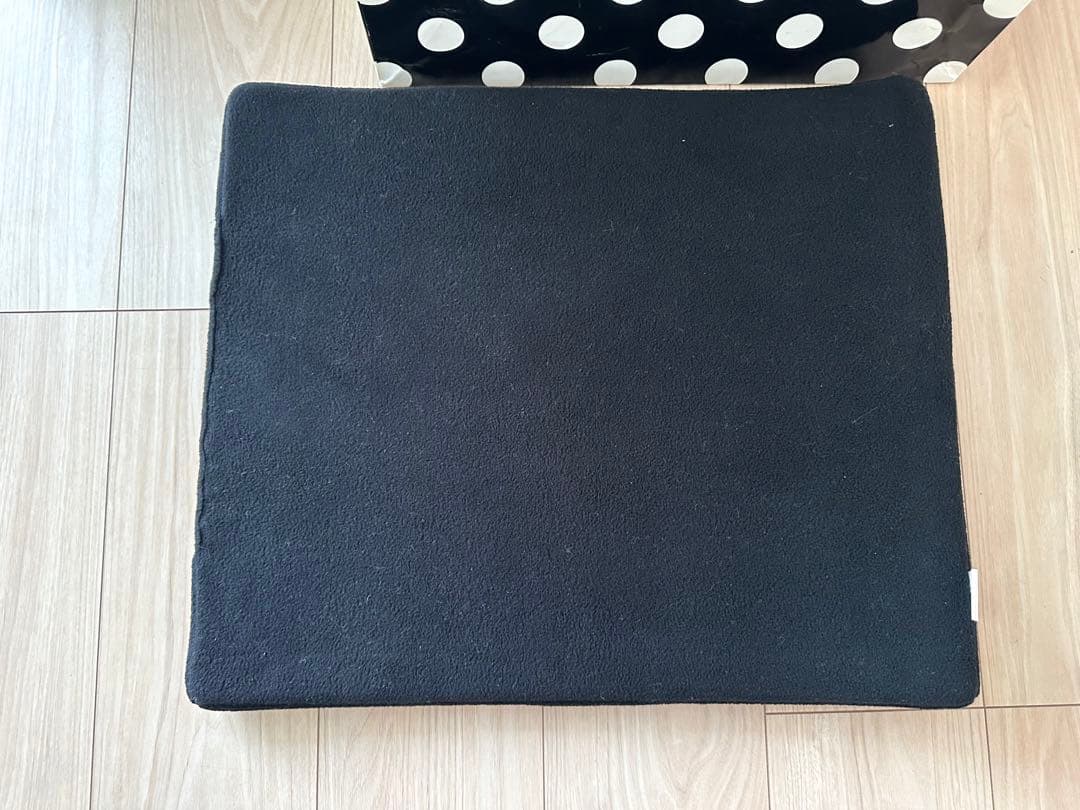 未使用品FIFI&ROMEOフィフィロメオ☆ドット柄ベッド水玉クッションペット