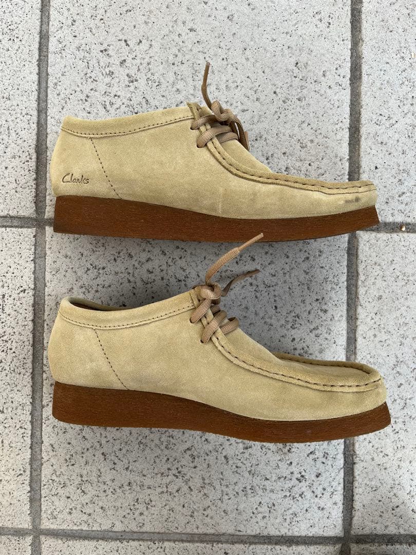 Clarks Wallabee ベージュ スエード