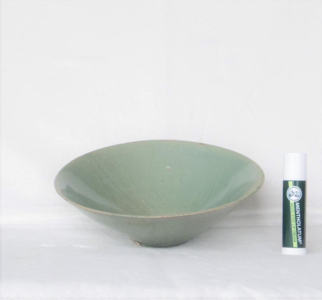 高麗青磁盃　優美な形　美しい色  ★観賞用、割れたものを直し。