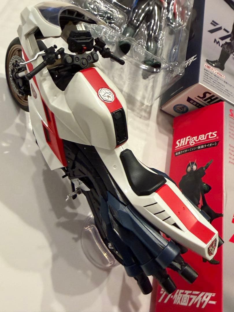 S.H.Figuarts シン・仮面ライダー　仮面ライダー第1号　第2号　本郷