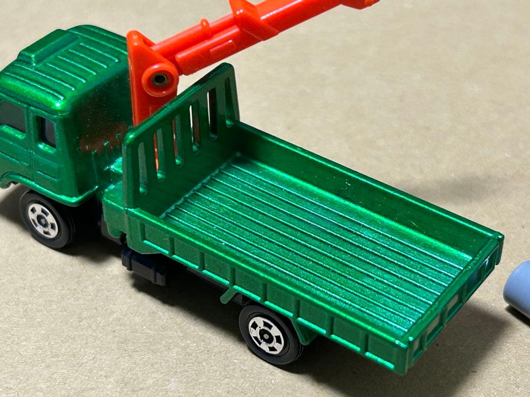 日本製 トミカ UDコンドル クレーン付カーゴトラック