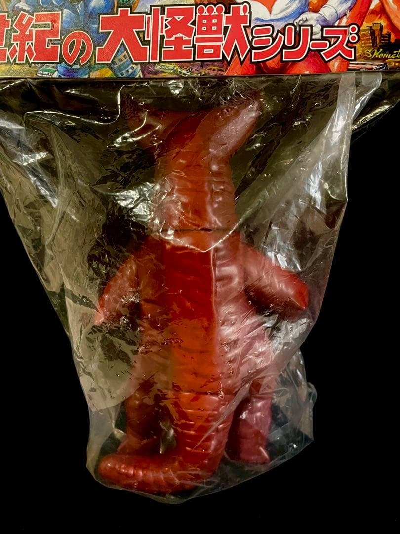 マーミット　世紀の大怪獣シリーズ　ゴモラ1期　2001年　未開封　ウルトラマン