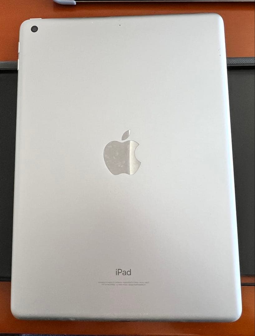 Apple iPad (第5世代) 128GB 中古　箱付き