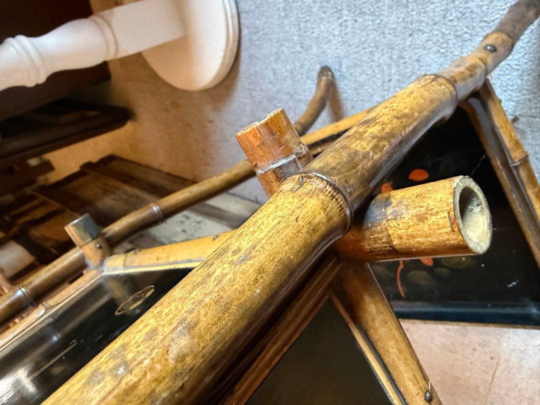 明治期 竹細工 蒔絵風パネル付 手焙り箱 花台 飾り棚