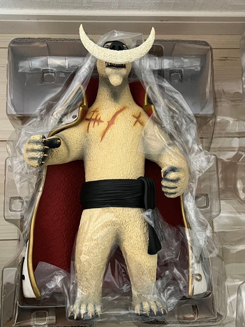 ワンピース フィギュアーツZERO 白ひげ シロクマ as 朝隈